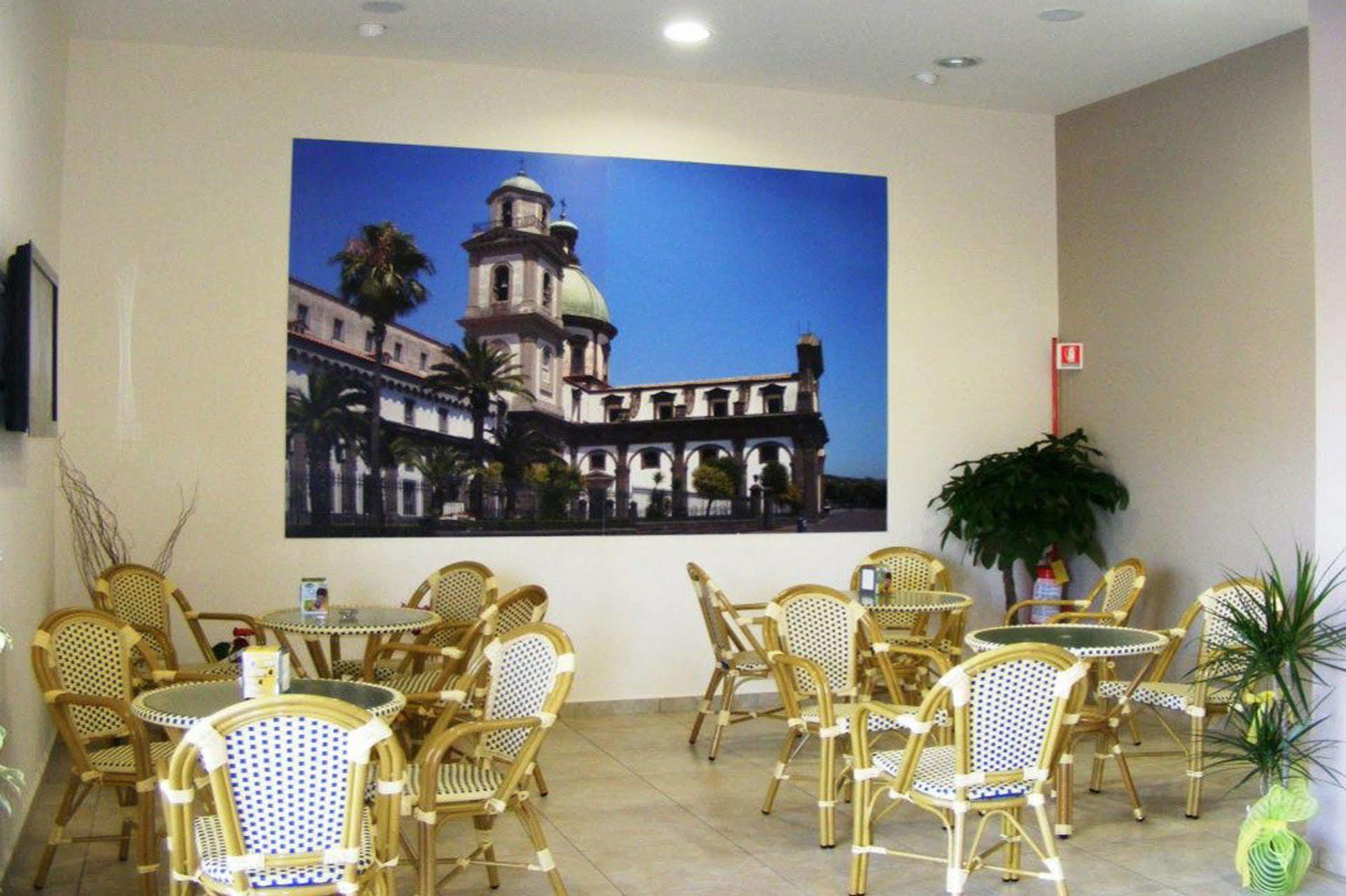 Hotel La Casa Del Pellegrino SantʼAnastasia Dış mekan fotoğraf